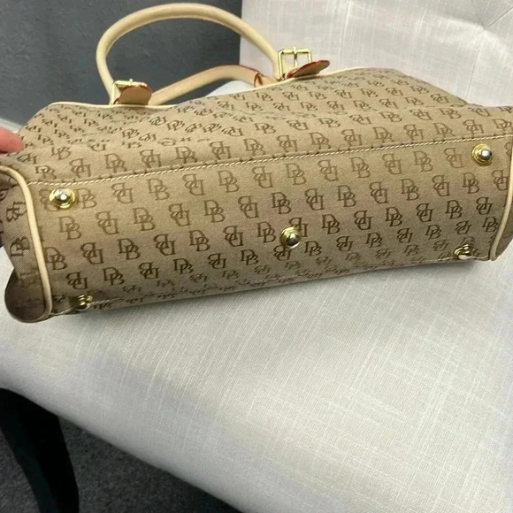 Vintage Dooney & Bourke Buckle Satchel Tote Bag Purse DB Signature Leather Trim - Picture 10 of 16